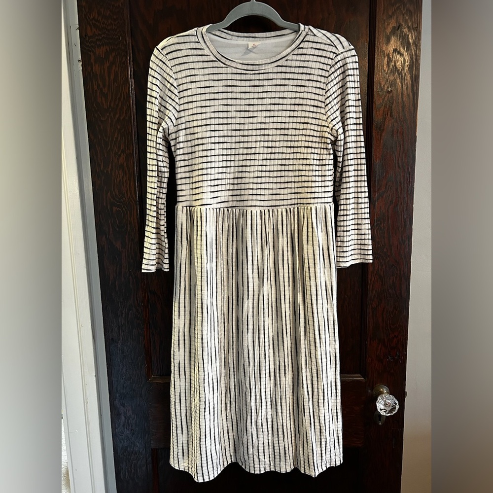 Like Love Black & White Striped Long Sleeve Dress | L